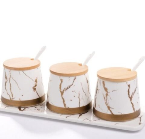 Set 3 Recipiente Condimente – Design Marmorat cu Capace din Lemn și Lingurițe, Eleganță pentru Bucătăria Modernă