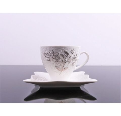 Fior de Delicatețe: Set de Cești Espresso în Tonuri Florale pentru Momente Rafinate